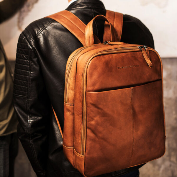 chesterfield leather-backpack-cognac-dex-1