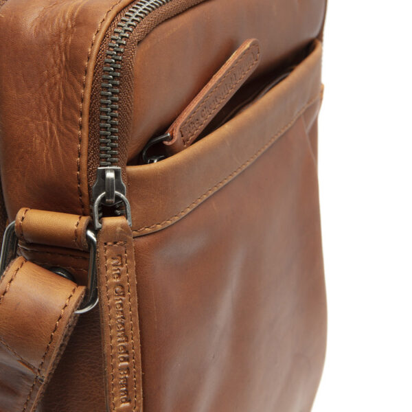 THE CHESTERFIELD BRAND – Δερμάτινο ΤΣΑΝΤΑΚΙ ΩΜΟΥ leather shoulder bag cognac alva c